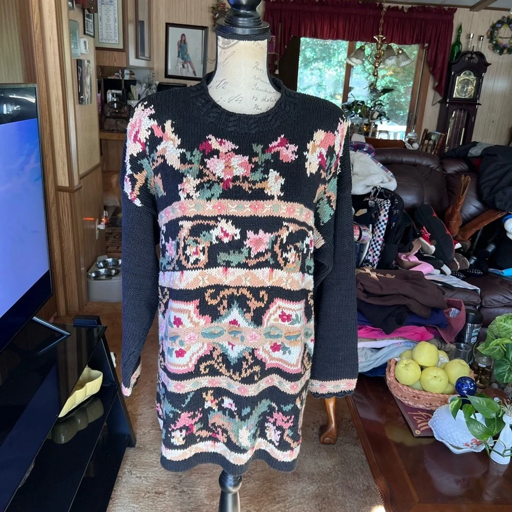 V I N T A G E 🌸 slouchy granny floral embroidered sweater🌸 - Picture 1 of 15